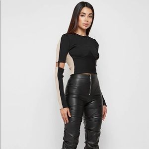 Maniere de Voir Ribbed Split Sleeve Top Black/Beige 8